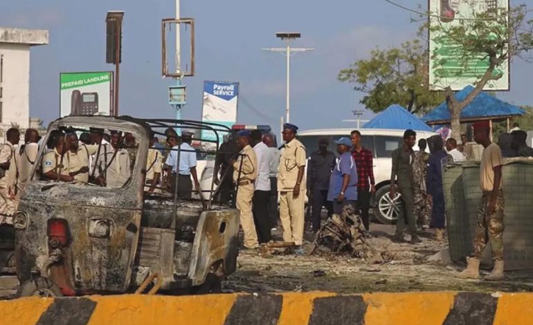 Mogadişu’da Eş-Şebab Saldırısı: 10 Ölü
