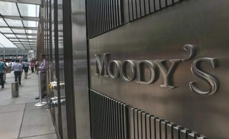 Moody’s, ABD’nin kredi notunu düşürdü