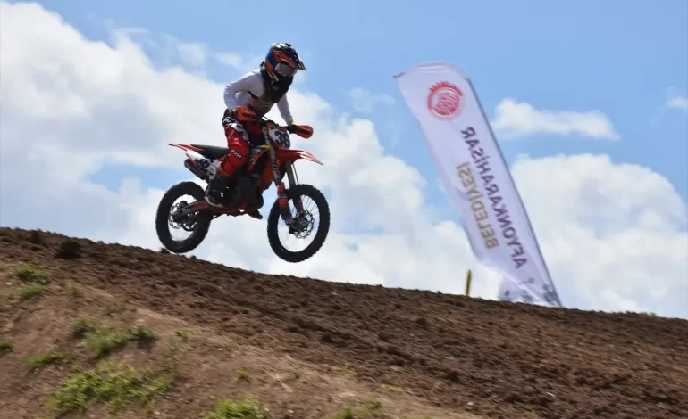 Motokros Şampiyonası Afyon’da Başladı