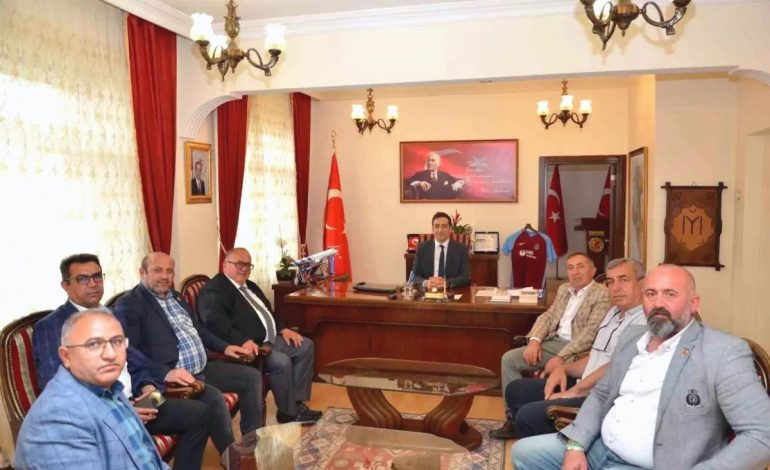 Muhtarlardan Kaymakama Ziyaret