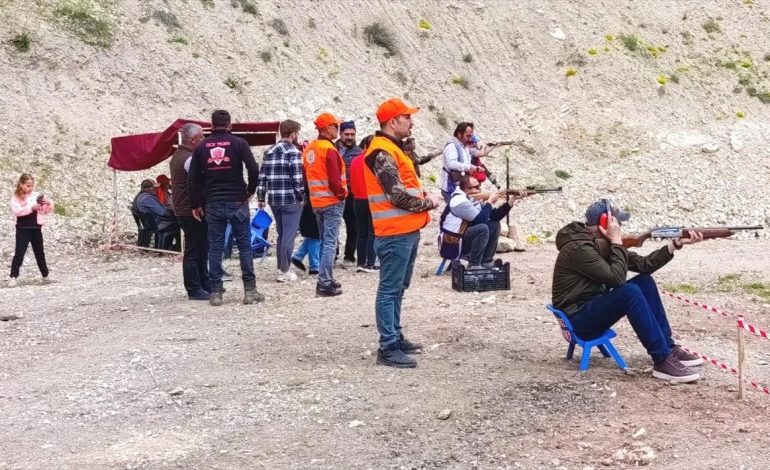 Nallıhan’da Tek Kurşun Atış Yarışması Düzenlendi