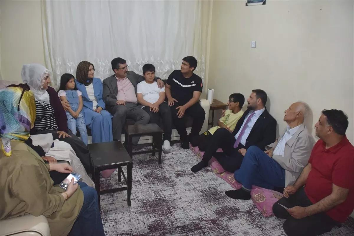 Nasıroğlu, Batman’da Ev Ziyaretleri Yaptı