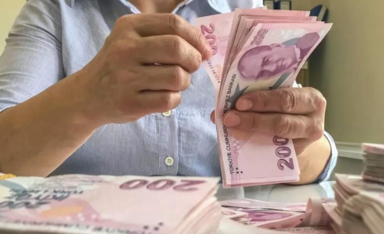 Nisan ayı enflasyon verileri memur maaşlarını nasıl etkiler? Enflasyon farkı nedir, memur maaşına nasıl yansır?