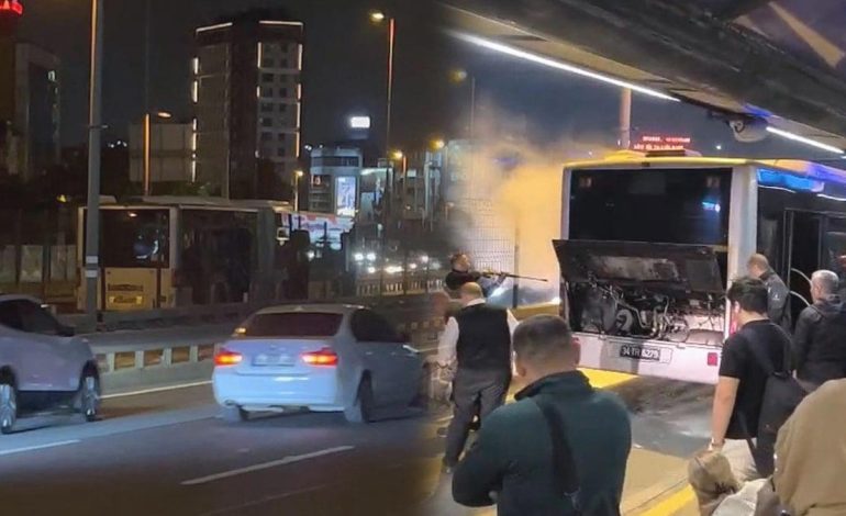 Okmeydanı’nda metrobüs alev aldı! Yolcular tahliye edildi