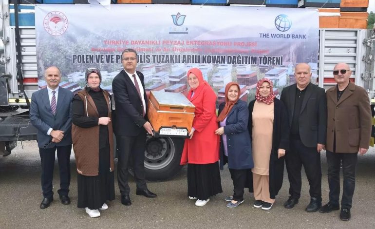 Ordu’da Arıcılara Kovan Desteği