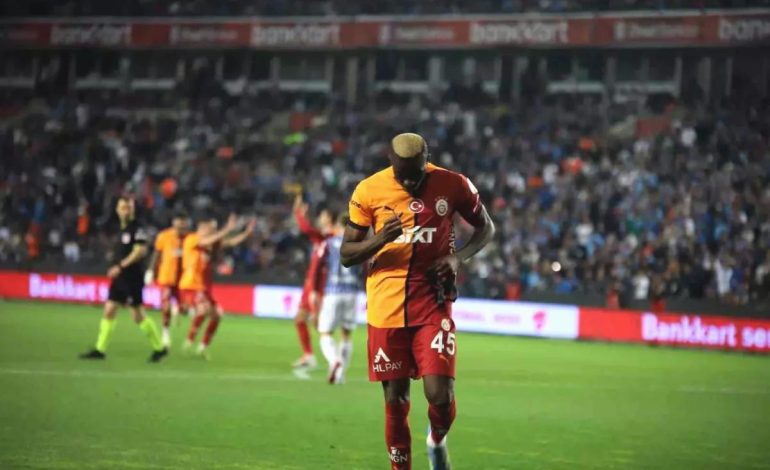 Osimhen Rekor Kırdı