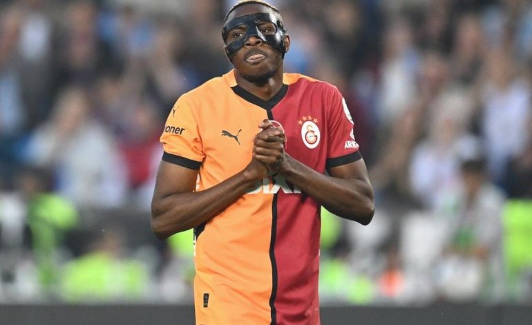 Osimhen şampiyonluk ateşini yaktı! Dans ayakkabılarını hazırlayın