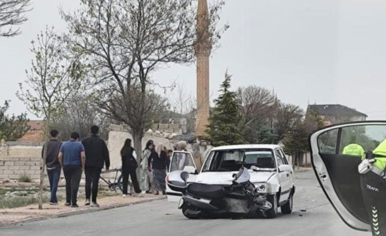 Otomobil ile elektrikli bisiklet çarpıştı: 1 ölü, 1 yaralı
