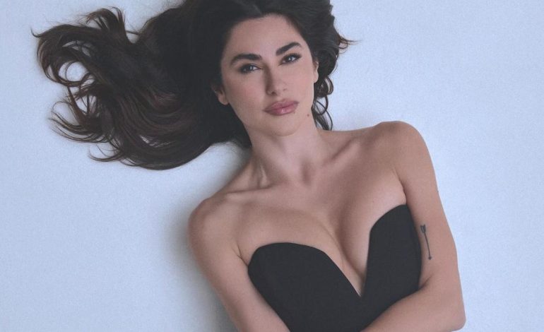 Oyuncu Nesrin Cavadzade iddialı tarzı! Bakan bir daha baktı