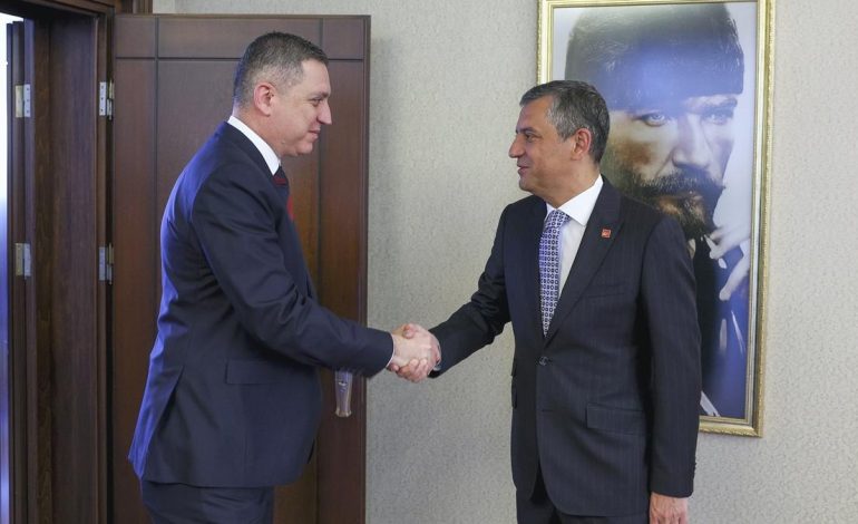 Özgür Özel, TBB Başkanı Erinç Sağkan’ı kabul etti