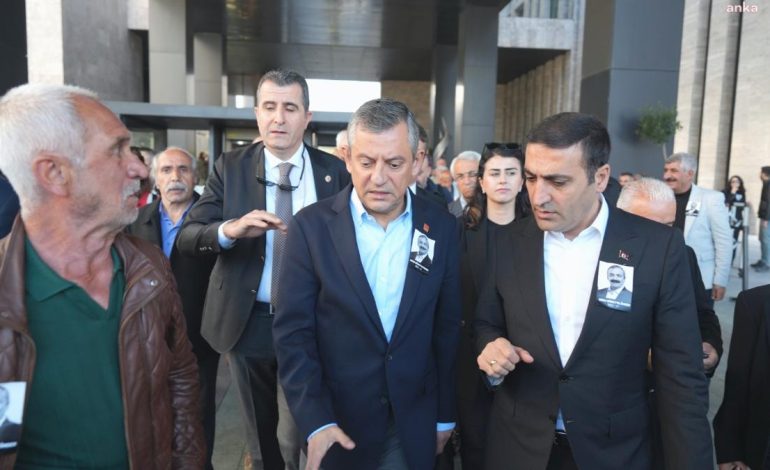 Özgür Özel’e saldırı anı