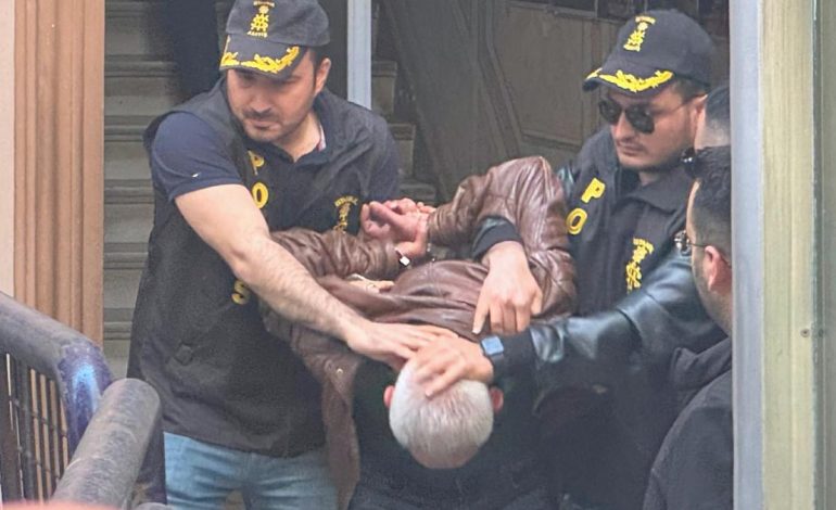 Özgür Özel’e saldırı dış basında