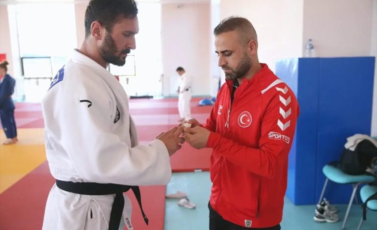 Paralimpik Judo Takımı’nın Sağlığı Ekipte