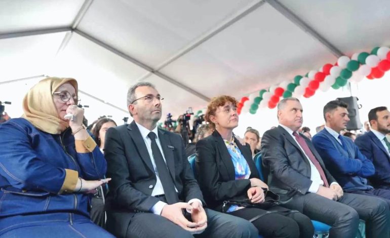 Pendik’te Mattia Ahmet Minguzzi Spor Kompleksi, Minguzzi ailesinin katılımıyla açıldı
