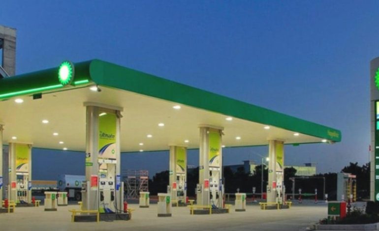 Petrol devi en büyük rakibine mi satılıyor? Piyasada tüm dengeler değişir