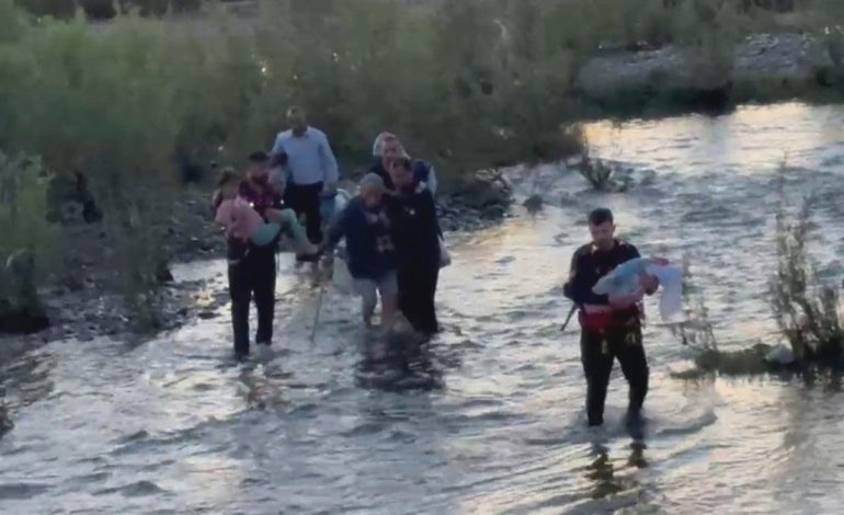 Piknikte mahsur kalan 25 kişi itfaiye ekipleri kurtardı