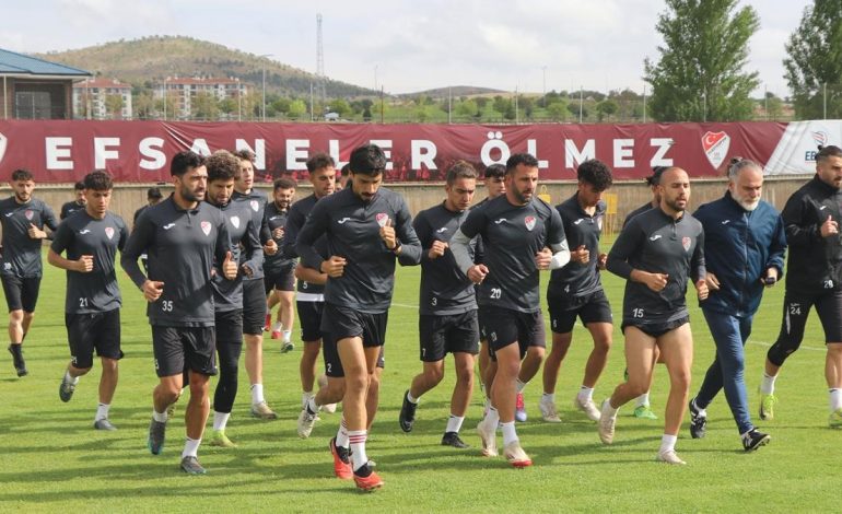 Play-off maçlarına hazırlanan Elazığspor’un hedefi 1. Lig’e yükselmek