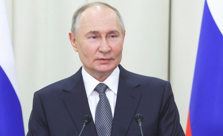 Putin: Büyük Vatanseverlik Savaşı’ndaki zafer Sovyet halkının zaferidir
