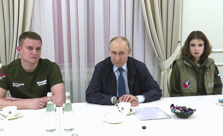 ‘Putin, Kursk Bölgesi’ni ziyaret ederek Batı’ya mesaj verdi’