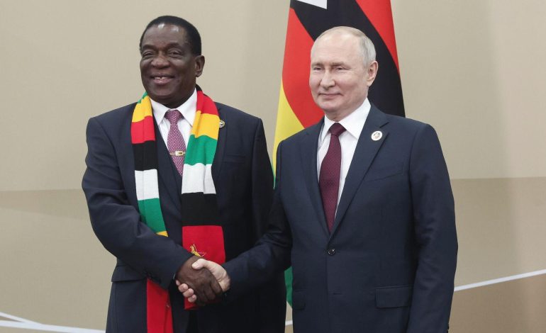 Putin, Zimbabve Devlet Başkanı Mnangagwa ile Kremlin’de bir araya geldi