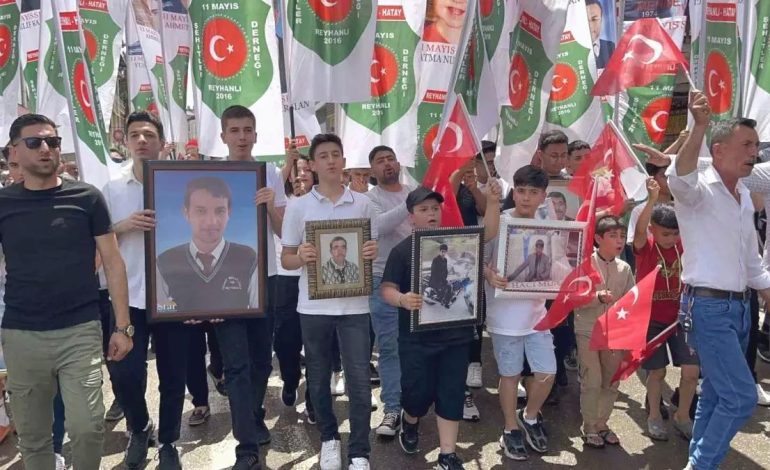 Reyhanlı saldırısında hayatını kaybeden 53 vatandaşa Anneler Günü’nde buruk anma