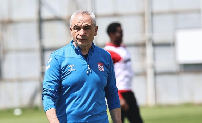 Rıza Çalımbay: Ekibime inanıyorum