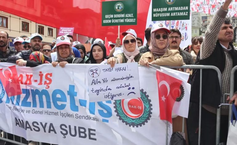 Rize’de 1 Mayıs Coşkuyla Kutlandı