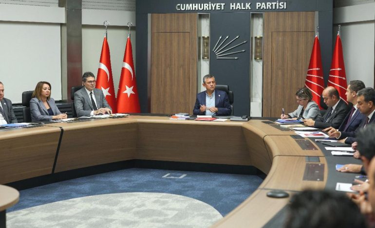 Saldırıya uğrayan Özgür Özel’den koruma zafiyeti iddialarına yanıt