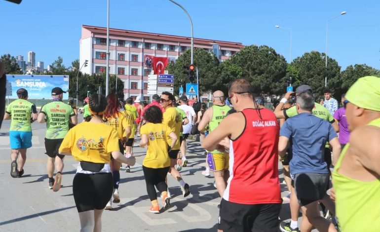 Samsun’da 19 Mayıs Yarı Maratonu Yapıldı
