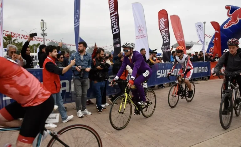 Samsun’da İlkadım Gran Fondo Bisiklet Yarışı