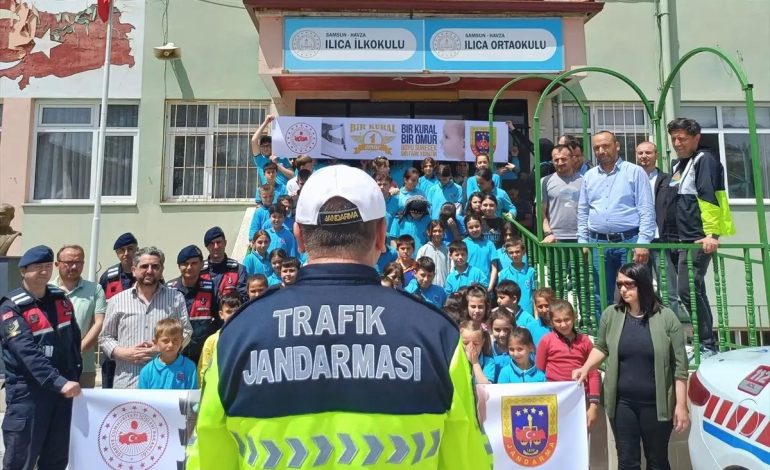 Samsun’da Trafik Eğitimi: ‘Bir Kural Bir Ömür’ Mottosuyla Öğrencilere Bilgilendirme Yapıldı
