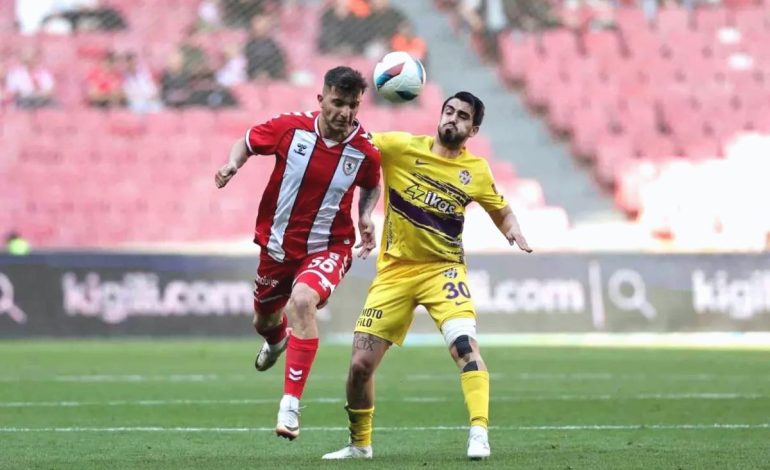 Samsunspor – Eyüpspor: İlk Yarı Sonucu 1-0