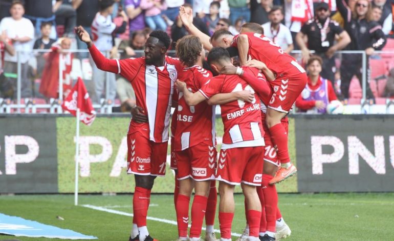 Samsunspor: Ligde kalma hedefimizin çok daha ötesine geçtik