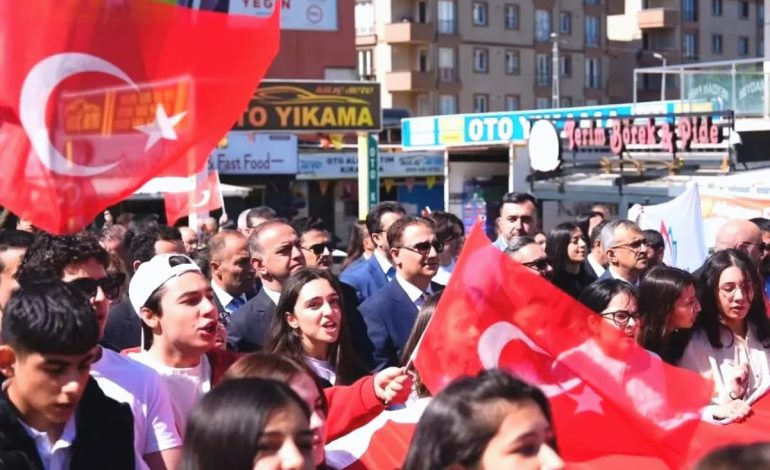 Sancaktepe’de 19 Mayıs Coşkuyla Kutlandı