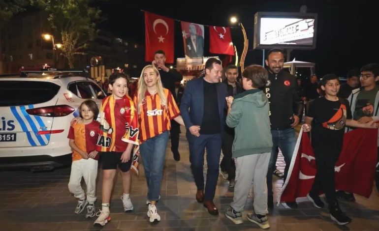 Silivri Belediye Başkanı Balcıoğlu, Galatasaray’ın 25. Şampiyonluğunu Kutladı