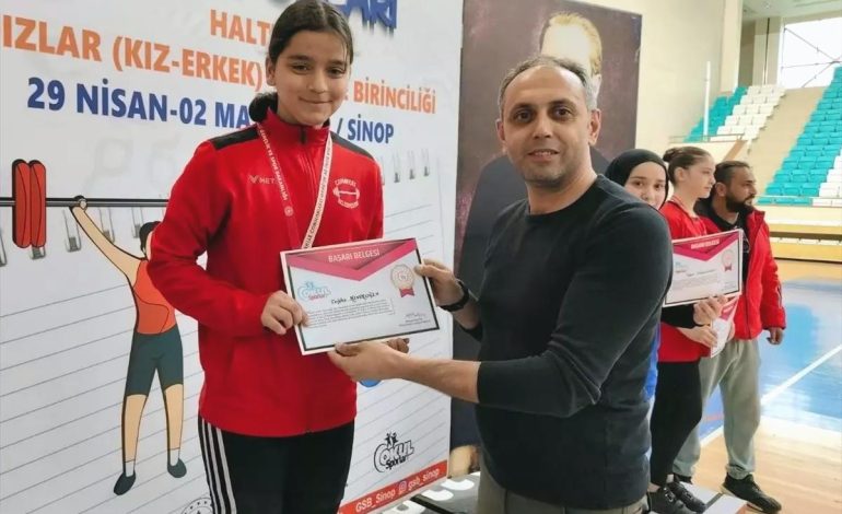 Sinop’ta Halter Şampiyonası Sona Erdi