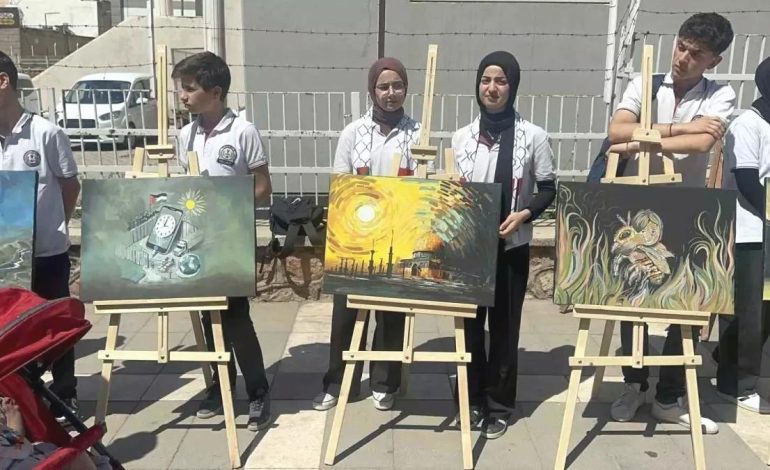 Şırnak’ta Lise Öğrencilerinin Gazze’ye Dikkat Çeken Resim Sergisi