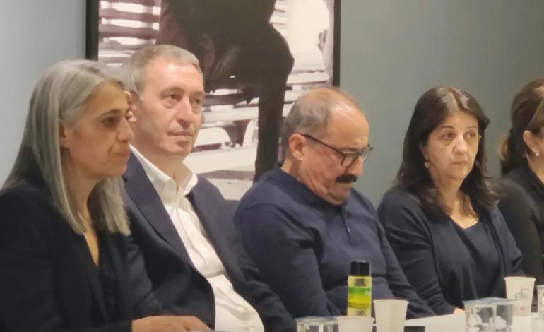 Sırrı Süreyya Önder Hayatını Kaybetti