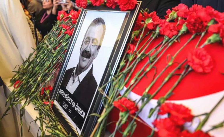 Sırrı Süreyya Önder Son Yolculuğuna Uğurlandı