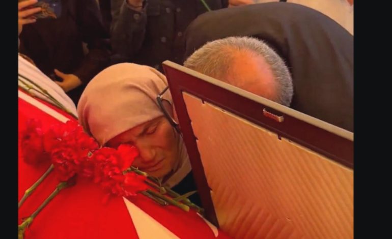 Sırrı Süreyya Önder’in annesi: Beni de götür beraber gidelim