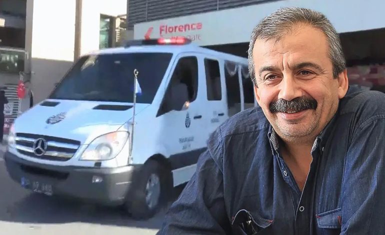 Sırrı Süreyya Önder’in cenazesi hastaneden alındı