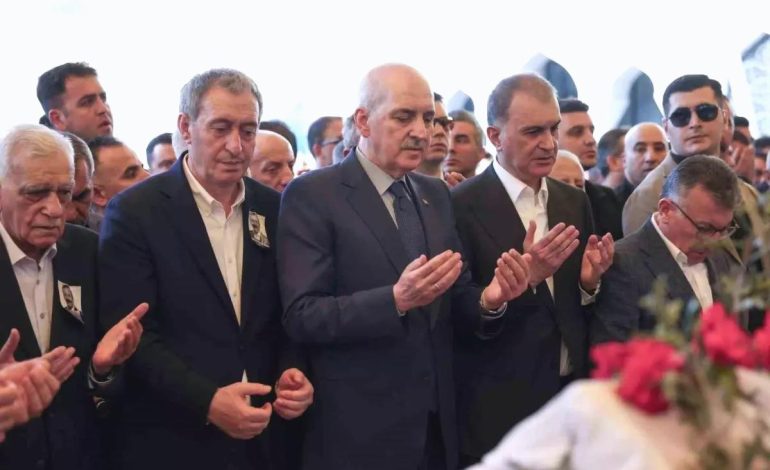 Sırrı Süreyya Önder’in Cenazesi