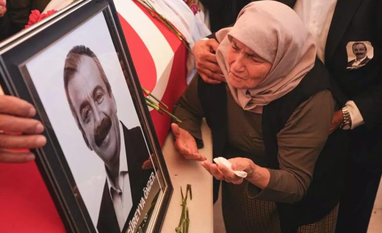 Sırrı Süreyya Önder’in cenazesinin Meclis’e neden getirilmediği belli oldu