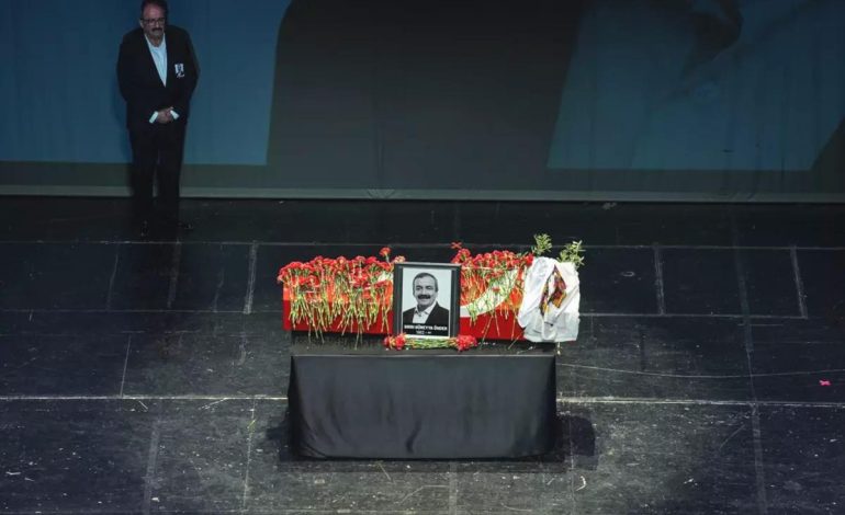 Sırrı Süreyya Önder’in kardeşinden son veda: Burada olsaydı şöyle derdi…