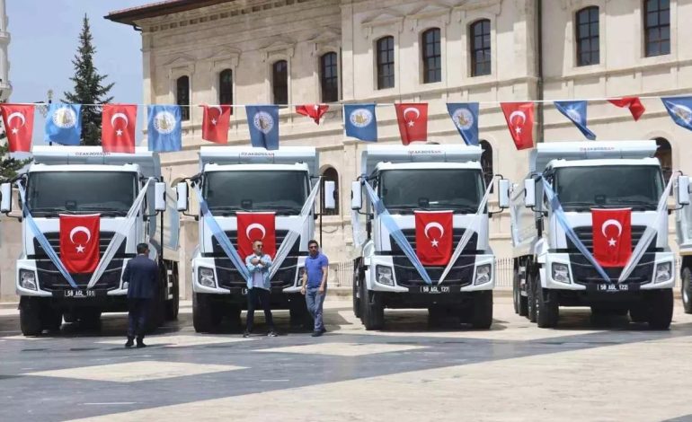Sivas Belediyesi, 51 Yeni Araçla Filoyu Güçlendirdi