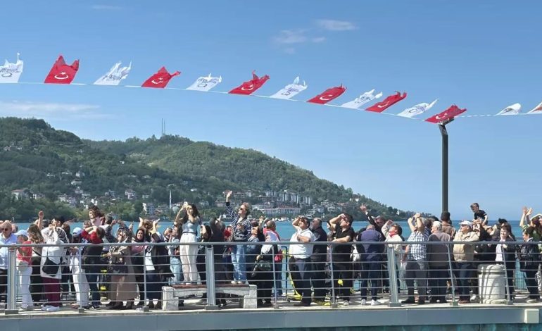 SoloTürk Ordu’da Gösteri Uçuşu Gerçekleştirdi