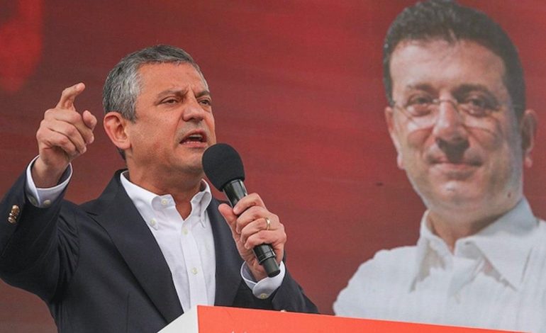 Son Dakika… CHP lideri Özel, İmamoğlu ile görüşmek için Silivri’de