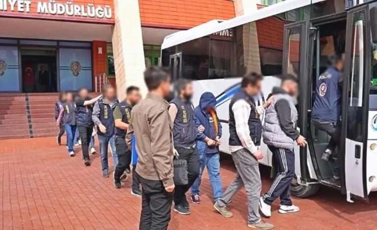 Sosyal Medya Dolandırıcılığına 7 Gözaltı