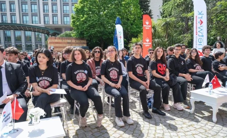 Stanford, Oxford, Columbia’dan kabul alan öğrenciler İstanbul’da buluştu