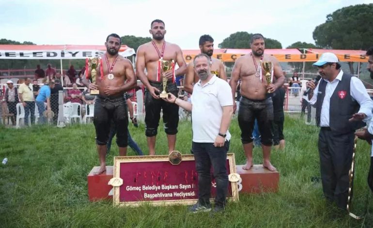Süleyman Başar, Gömeç’te Başpehlivan Oldu